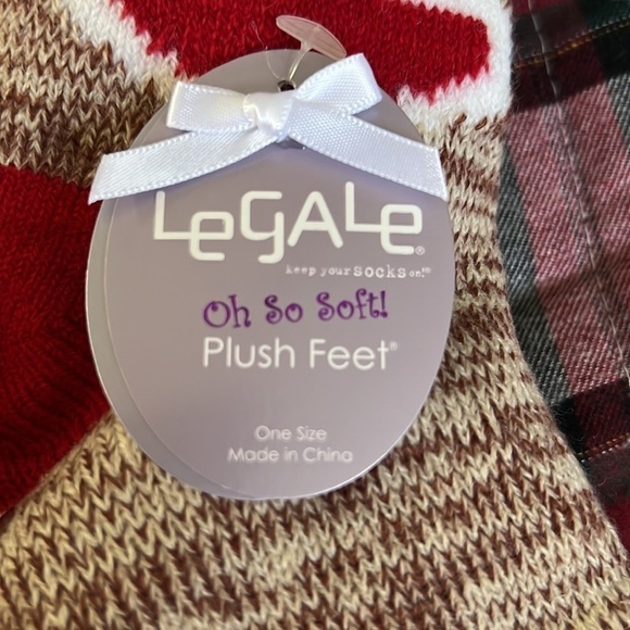 The sock monkey has rubber on the bottom for slip resistant.-Copy - Picture 6 of 8